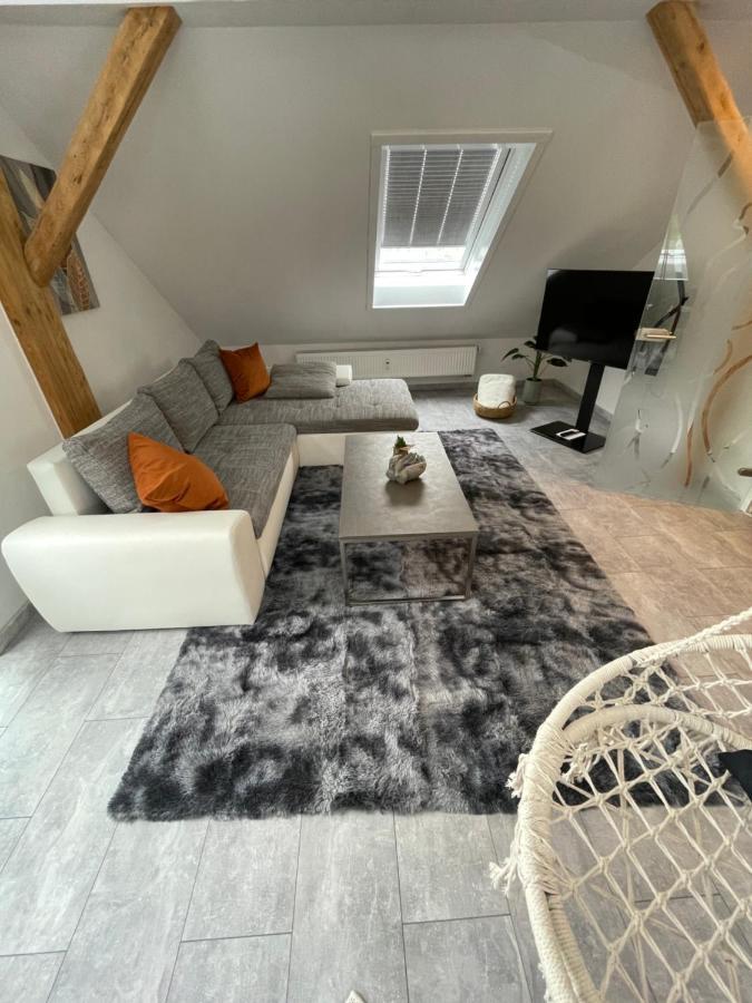 Wen Koenigsberger,Ruhige Dg-Wohnung In Weiden,2 Schlafzimmer,Parkplatz, Zentral! Вайден Екстер'єр фото