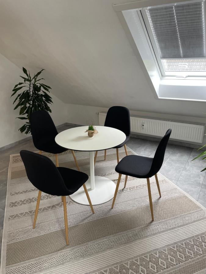 Wen Koenigsberger,Ruhige Dg-Wohnung In Weiden,2 Schlafzimmer,Parkplatz, Zentral! Вайден Екстер'єр фото